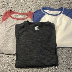 Lot of 3 long sleeve tees, men’s small
